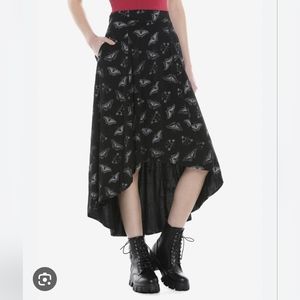 Hot Topic Womens Black Butterfly Pattern Skirt High-Low Hem Size Small Black